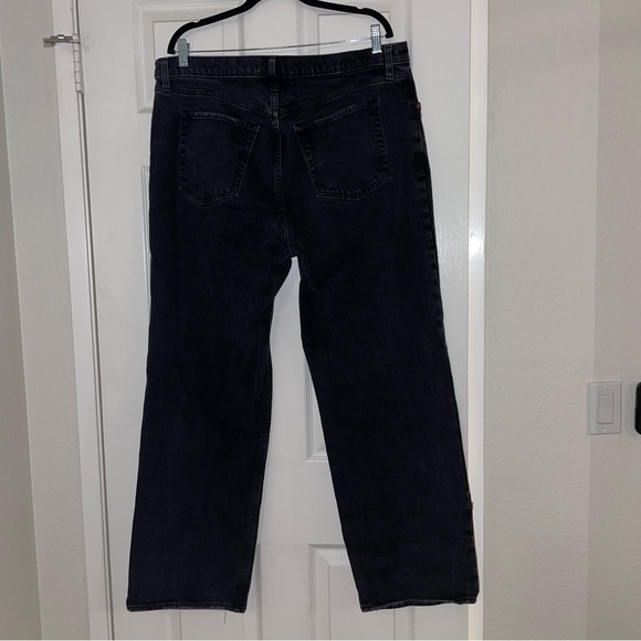 High Rise 90s Relaxed Jean - Black Destroyed - 33 - 16R - Picture 11 of 11